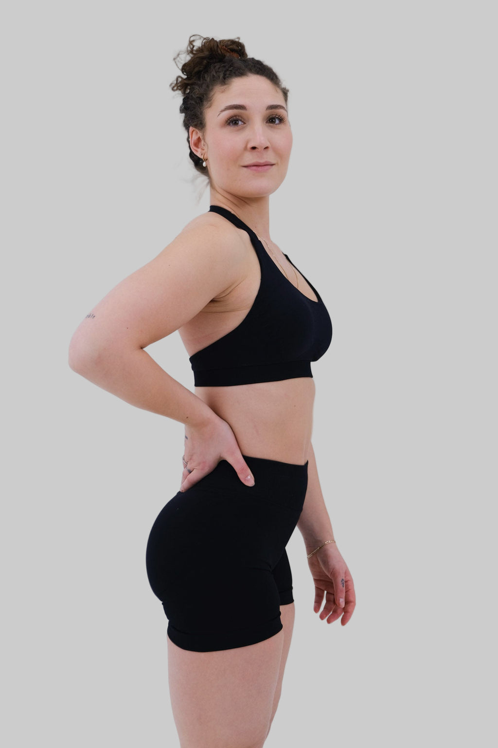 HalterNeck Sports Bra | Black